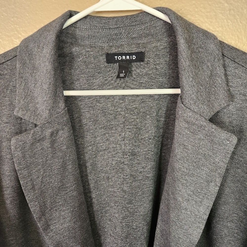 Torrid Gray Jersey Knit Open Front Blazer Jacket/18227254-Size 1 (1X) - Picture 5 of 8